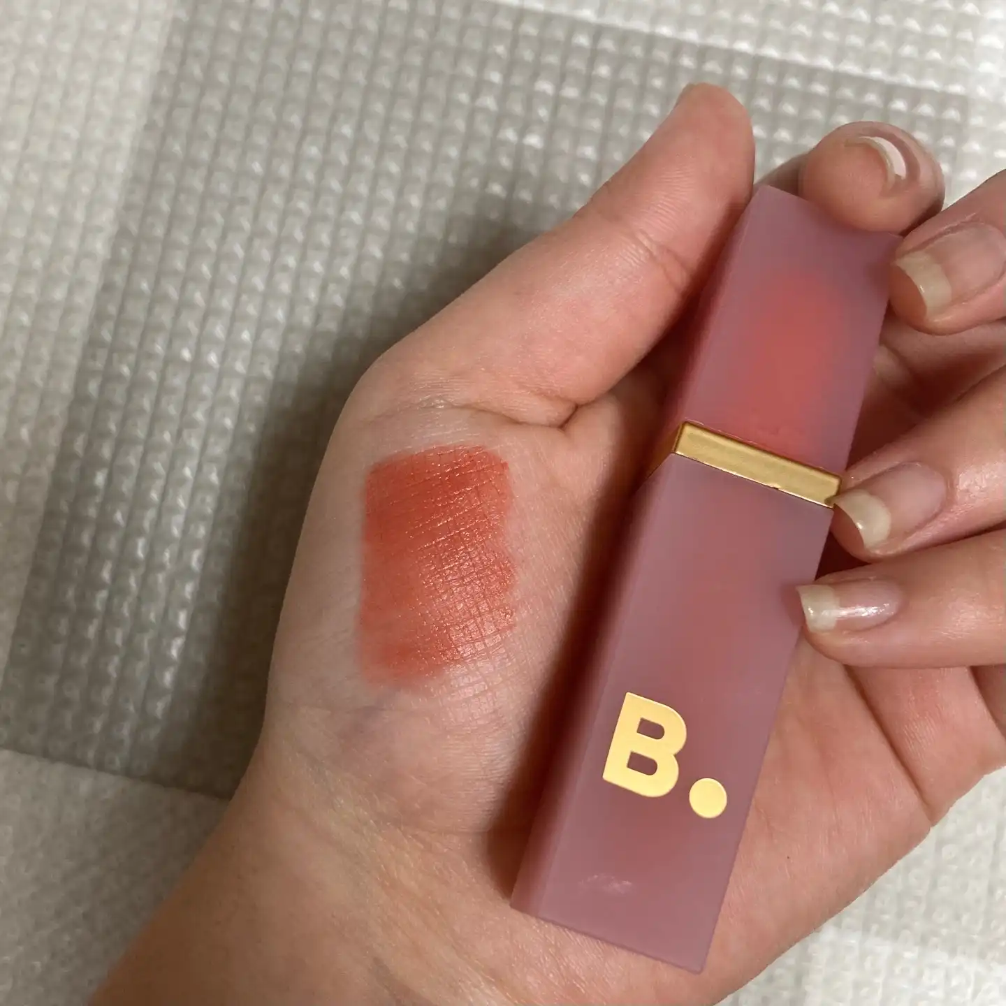 벨벳 블러드 베일 립 [BE01 브라이덜 샤워]