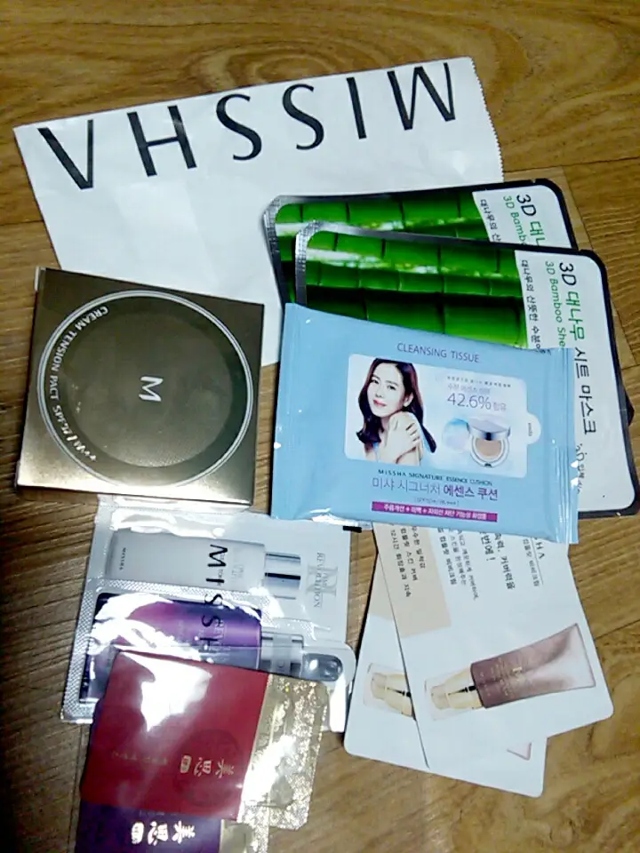 선택된 언니의파우치 리뷰 이미지 - [[M] 크림 텐션 팩트 SPF37 PA++ [1호 핑크 베이지]]