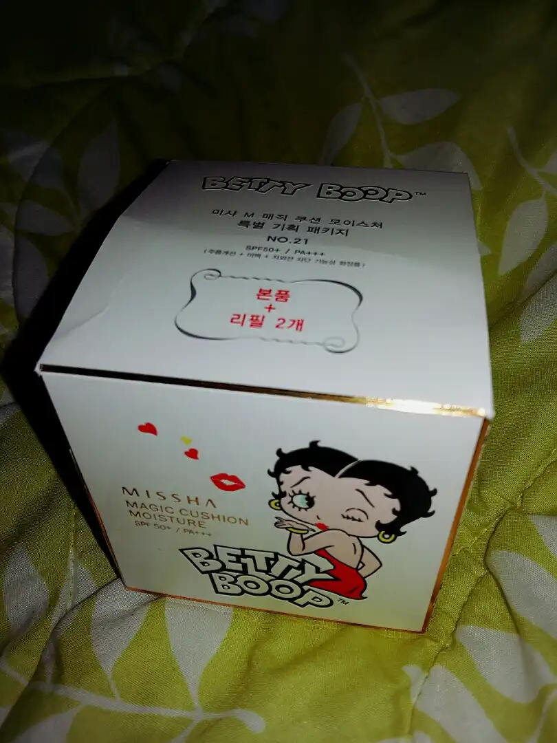 언니의파우치 리뷰 이미지 2 - [[M] 매직 쿠션 모이스처 베티붑 에디션  [21호]]