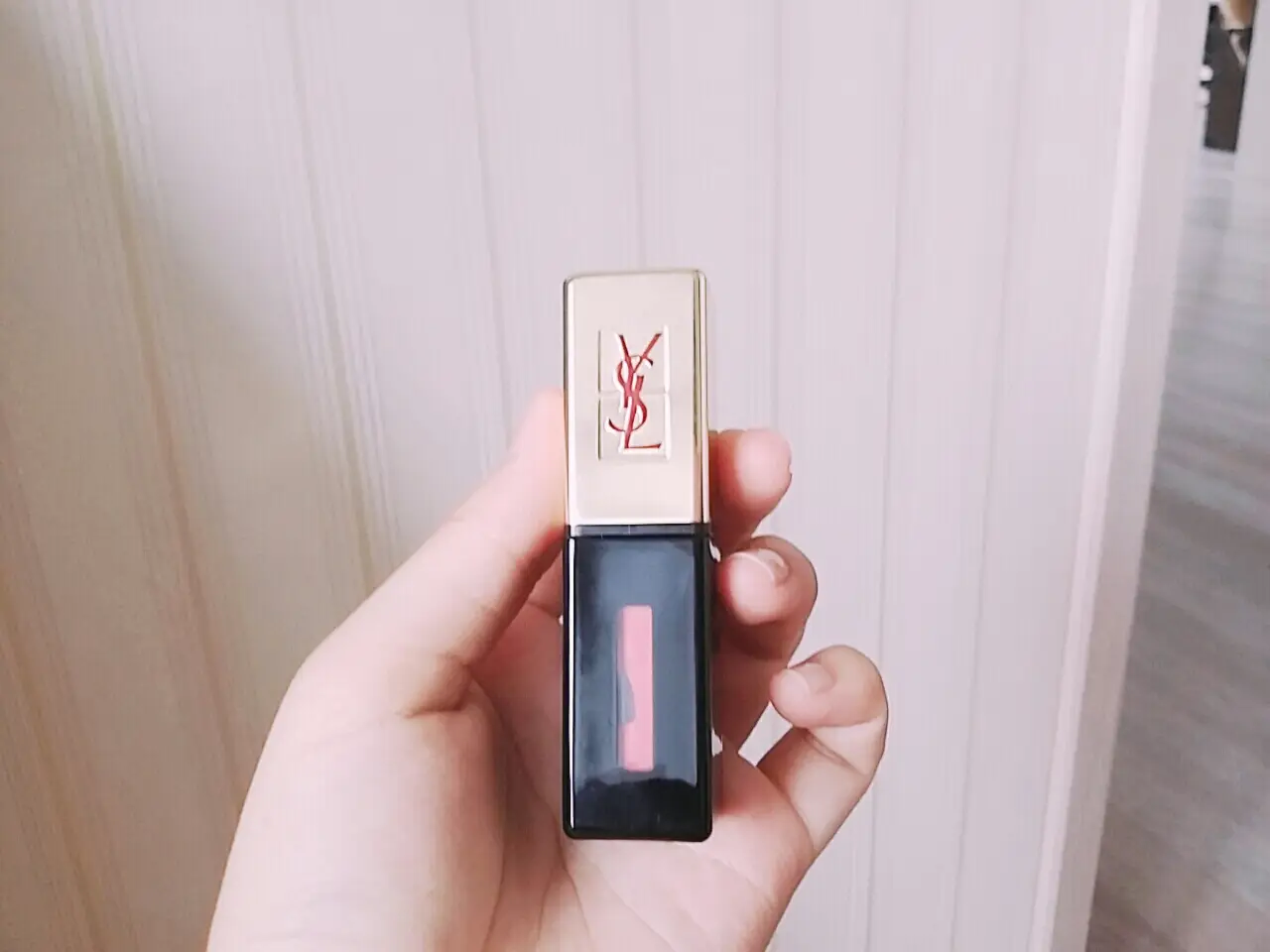 선택된 언니의파우치 리뷰 이미지 - [루쥬 뷔르 꾸뛰르 베르니 아 레브르 레블 누드(112)]