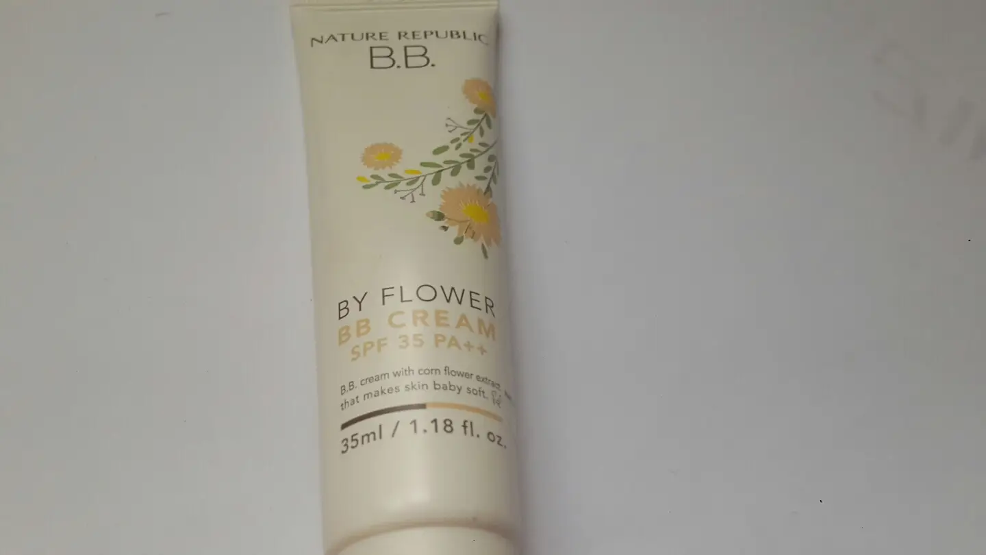 선택된 언니의파우치 리뷰 이미지 - [바이 플라워 비비크림 SPF35 PA++ 2호 차분한 비비]