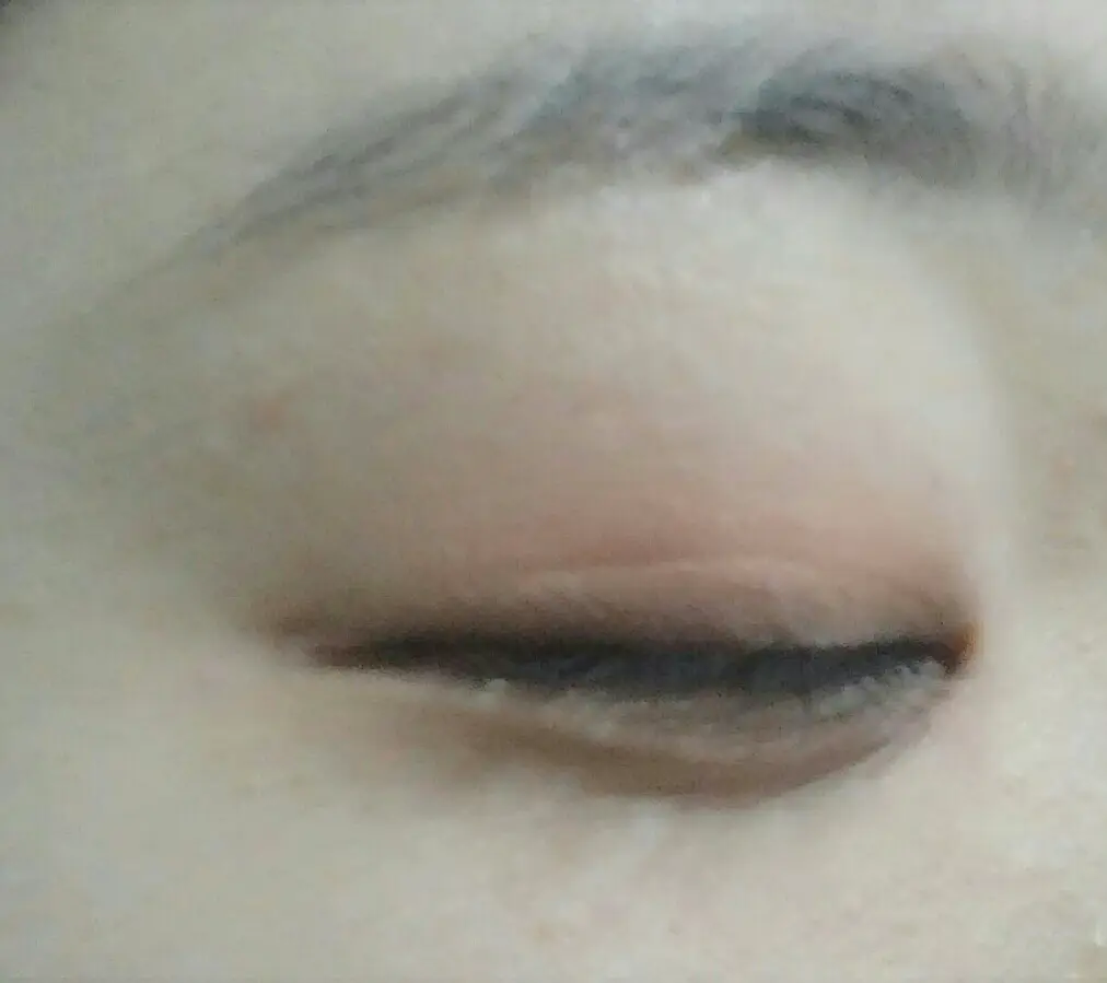 선택된 언니의파우치 리뷰 이미지 - [룩 앳 마이 아이즈 카페 [BR401 까페 라떼]]
