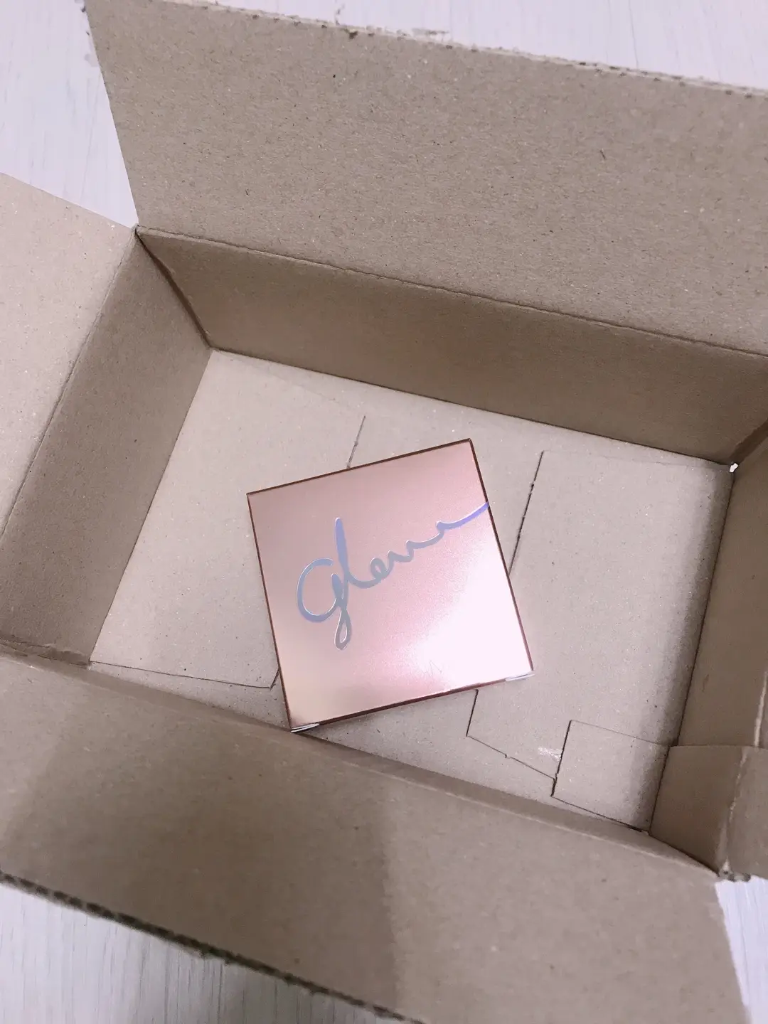 선택된 언니의파우치 리뷰 이미지 - [글로우 앰플 팩트 [N21호 바닐라]]