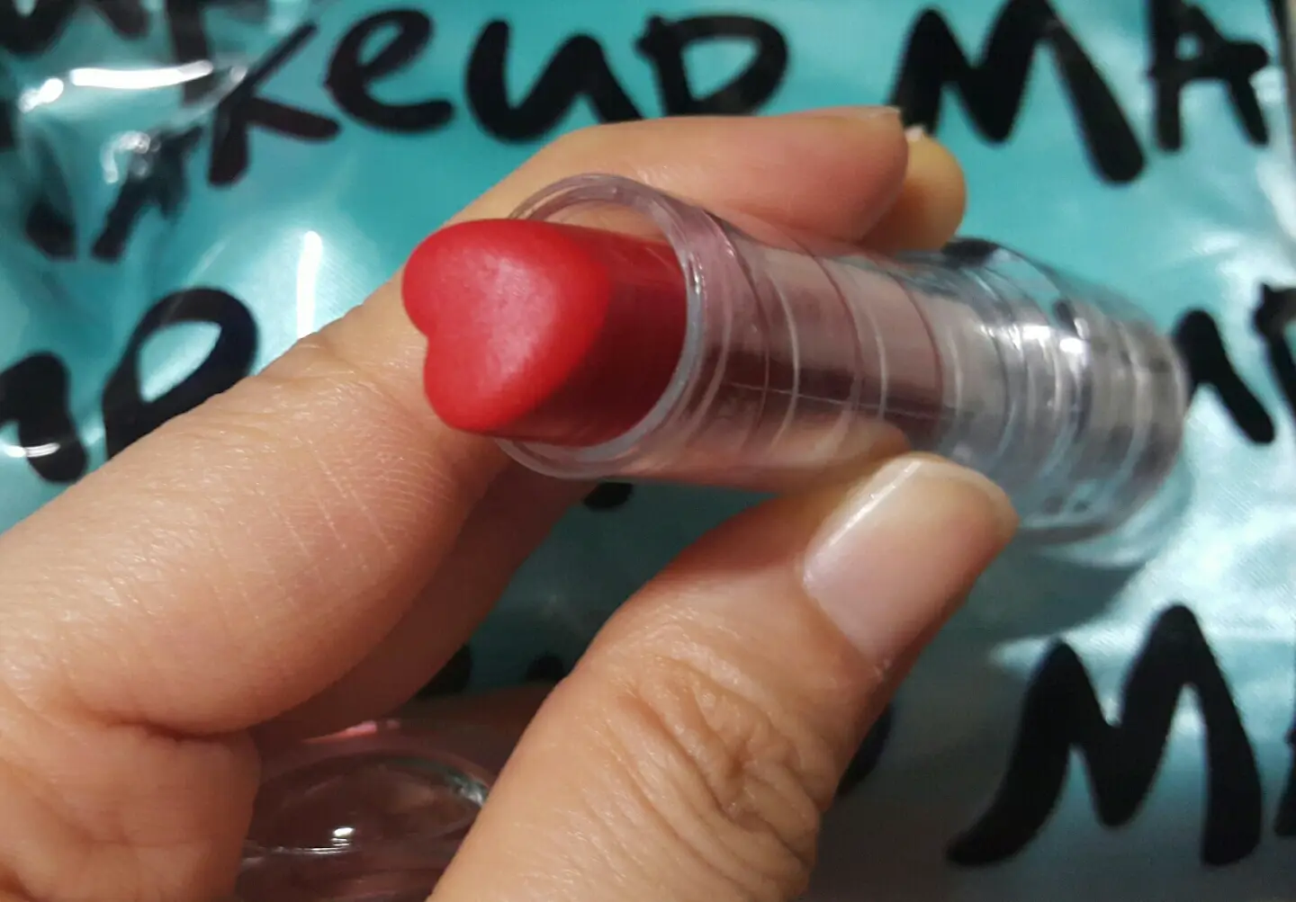 선택된 언니의파우치 리뷰 이미지 - [하트풀 쉬폰 립스틱 [RD02 사과슈]]