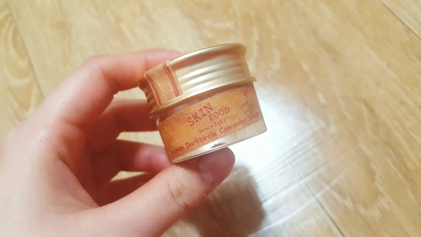 선택된 언니의파우치 리뷰 이미지 - [연어 다크서클 컨실러 크림1호 살몬 블루밍]