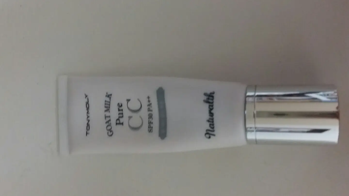 선택된 언니의파우치 리뷰 이미지 - [내추럴스 산양유 맑은 씨씨크림 SPF30 PA++ (퓨어밀크)]