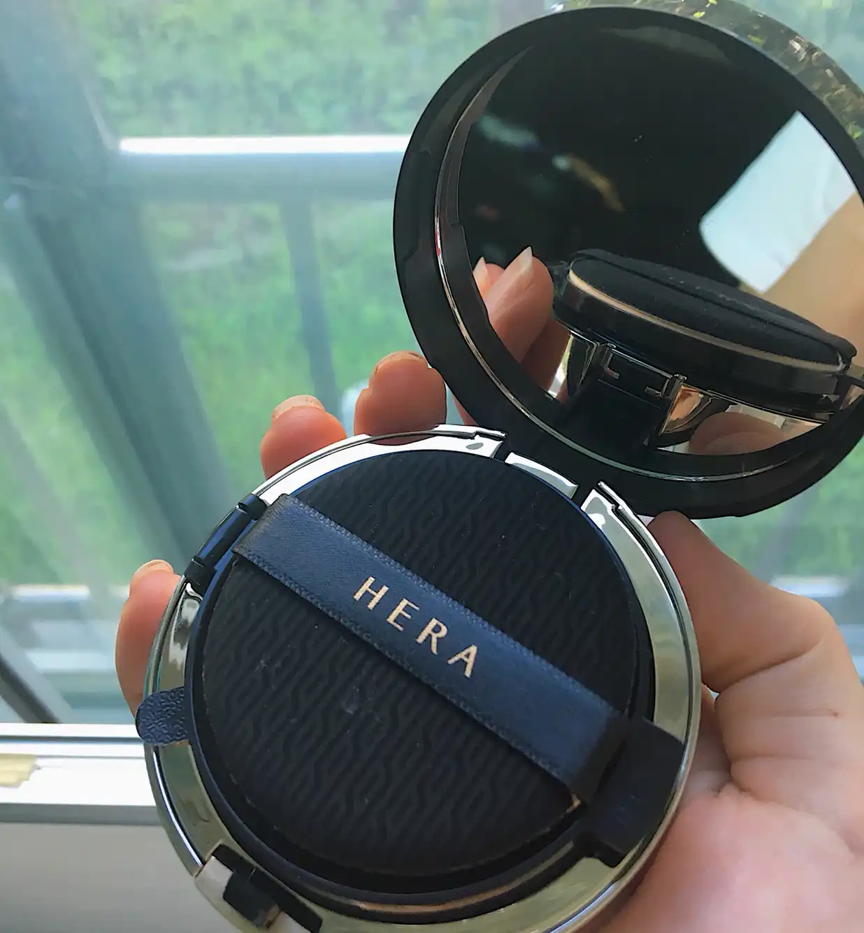 언니의파우치 리뷰 이미지 3 - [블랙쿠션 [21N1 바닐라] ]