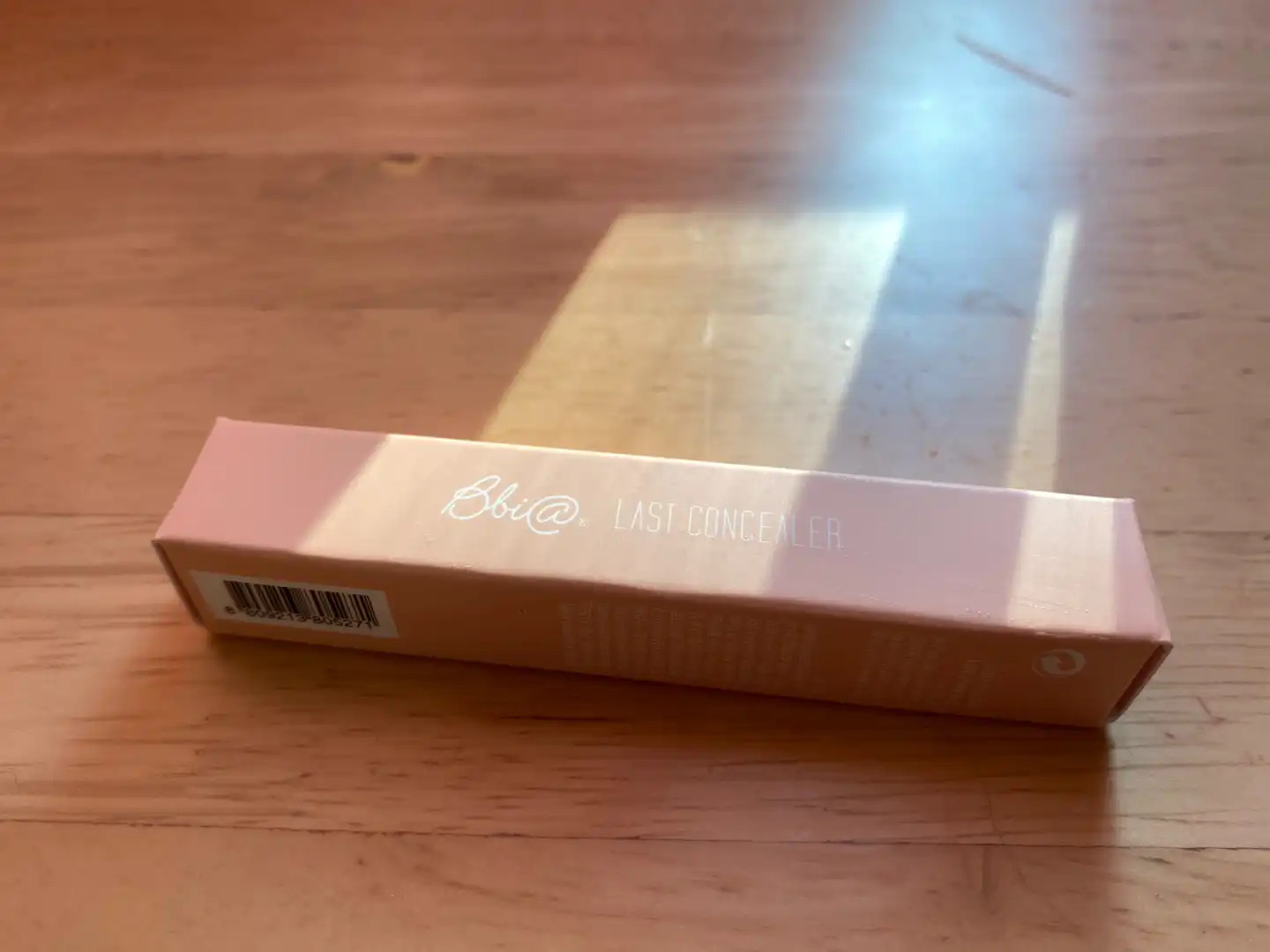 라스트 컨실러 [01 라이트 베이지]