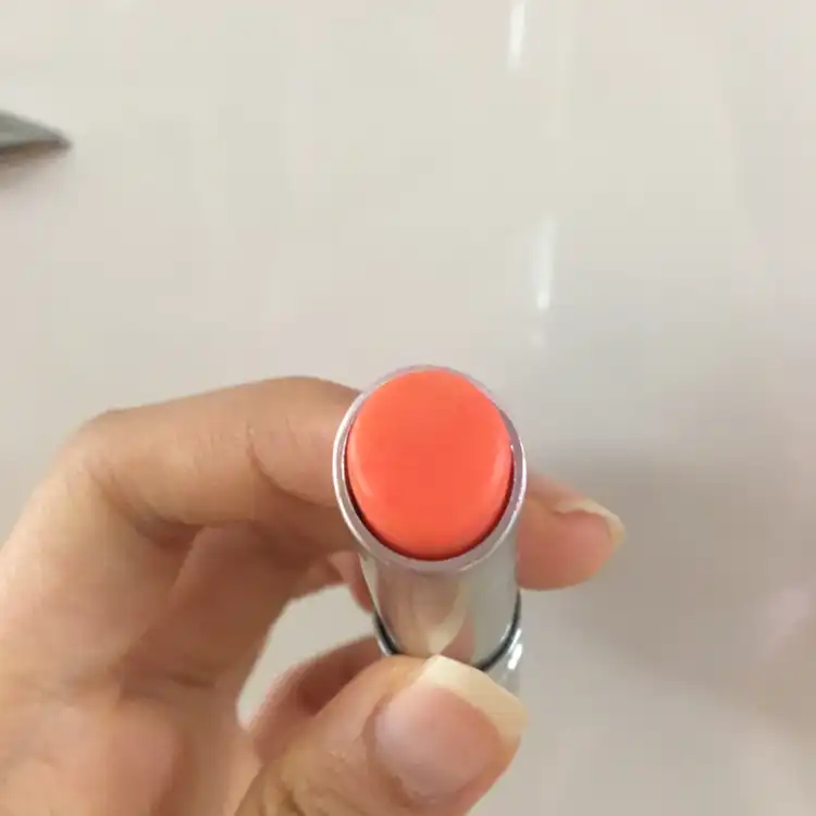 언니의파우치 리뷰 이미지 3 - [디올 어딕트 립 글로우 코랄]