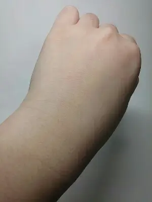 선택된 언니의파우치 리뷰 이미지 - [바이 플라워 비비크림 SPF35 PA++ 1호 화사한 비비]