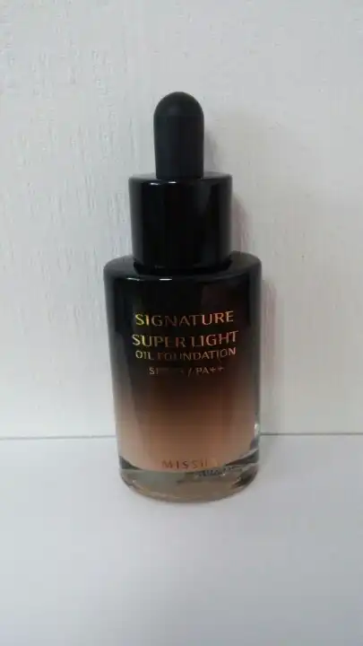 [시그너처] 수퍼 라이트 파운데이션 SPF20 / PA++ [W23]