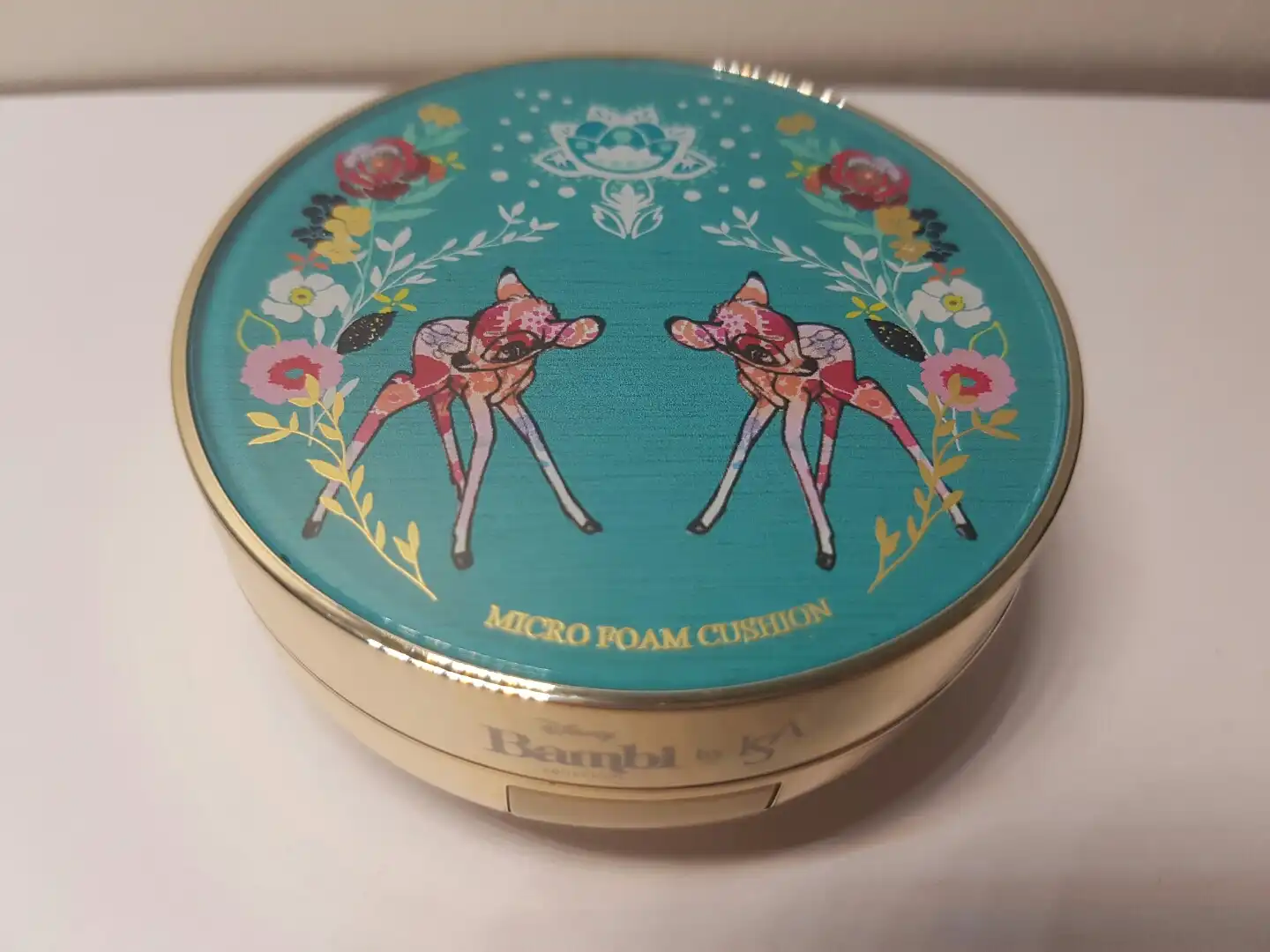 마이크로 폼 쿠션 밤비 에디션