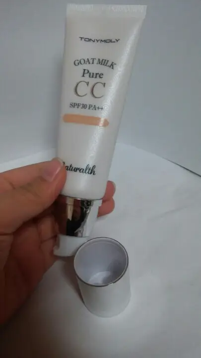 선택된 언니의파우치 리뷰 이미지 - [내추럴스 산양유 맑은 씨씨크림 SPF30 PA++ (베이지밀크)]
