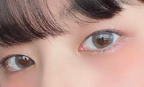 오로라 트윙클 아이글리터 [02 크러쉬 블링]