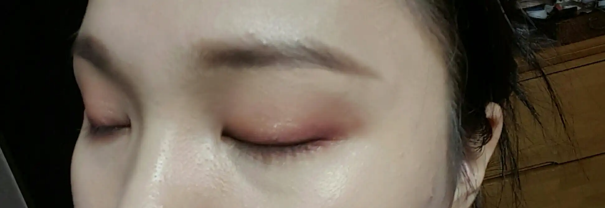 언니의파우치 리뷰 이미지 3 - [룩 앳 마이 아이즈 NEW [RD302 알싸한 와인버건디]]