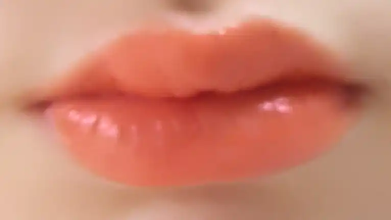 언니의파우치 리뷰 이미지 5 - [페이스잇 레슨 아티스트 터치 립스틱 모이스처 OR203]