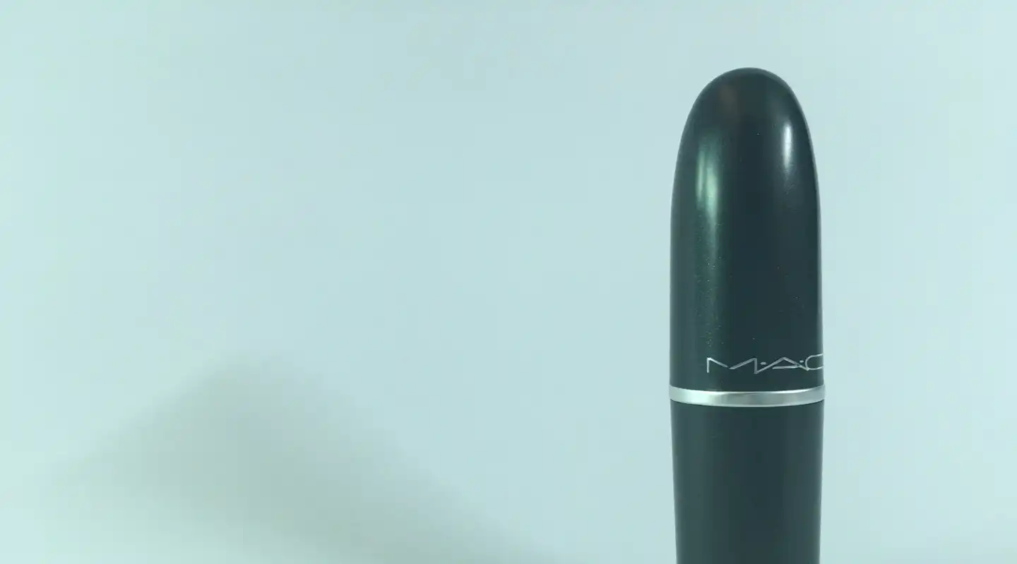 레트로 매트 립스틱 [올 파이어드 업]