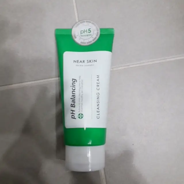 선택된 언니의파우치 리뷰 이미지 - [니어스킨 pH 밸런싱 클렌징 폼]