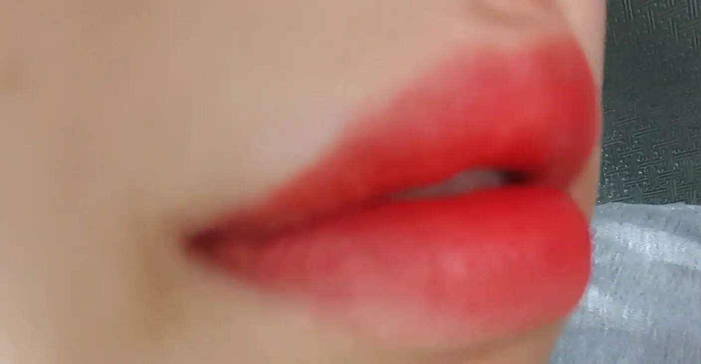 언니의파우치 리뷰 이미지 5 - [루쥬 쀠르 꾸뛰르 [50 루쥬 네온]]
