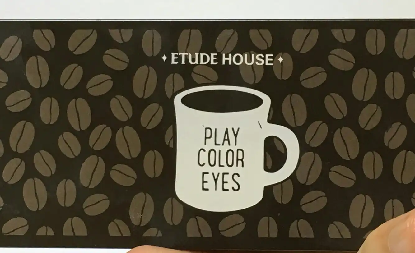 플레이 컬러 아이즈 [인 더 까페]