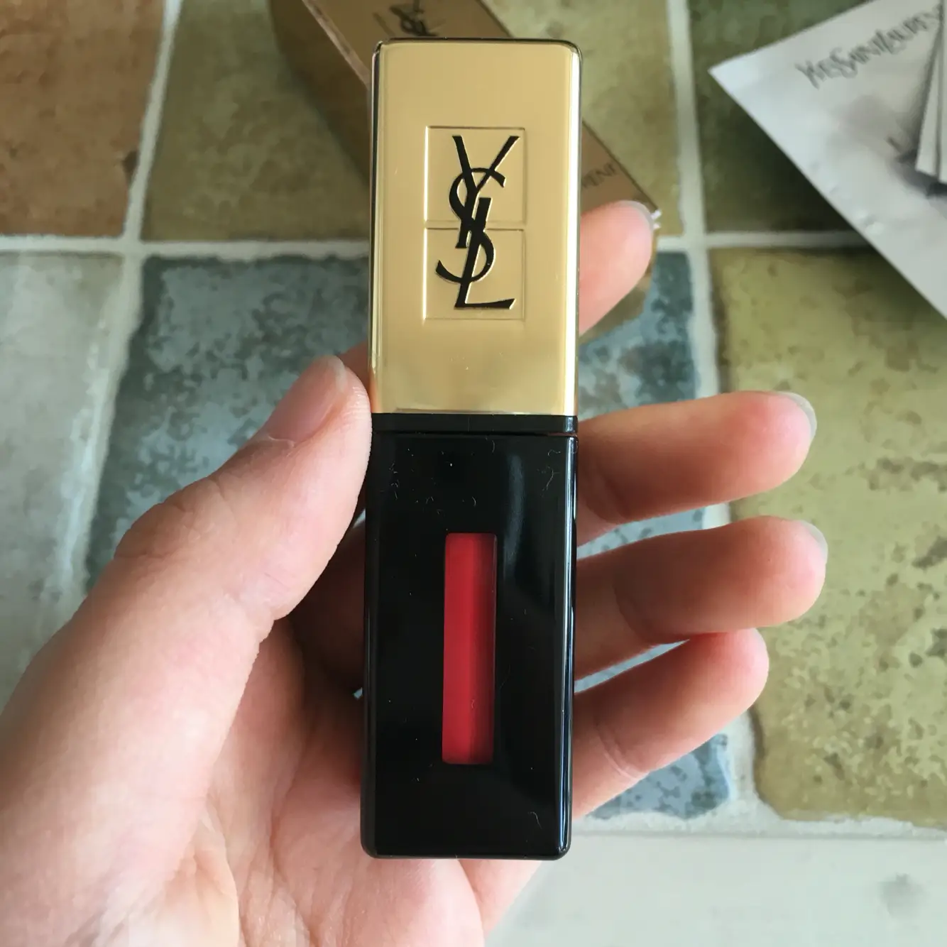 선택된 언니의파우치 리뷰 이미지 - [루쥬 뷔르 꾸뛰르 베르니 아 레브르(9)]