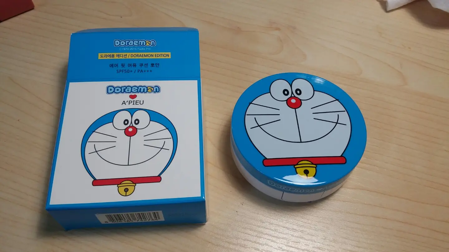 선택된 언니의파우치 리뷰 이미지 - [에어 핏  뽀얀 쿠션 (도라에몽 에디션)]