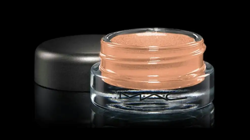 프로 롱웨어 페인트 팟 (레잉 로우)