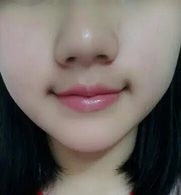 선택된 언니의파우치 리뷰 이미지 - [허니 멜팅 틴트 03호 스트로베리 칩스(러블리)]