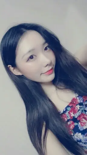선택된 언니의파우치 리뷰 이미지 - [잇 래디언트 CC 쿠션 SPF35/PA++ (BE10)]