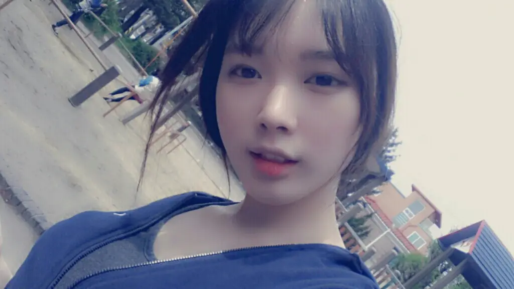 선택된 언니의파우치 리뷰 이미지 - [헤비 로테이션 컬러링 아이브로우 [04호 내추럴 브라운]]