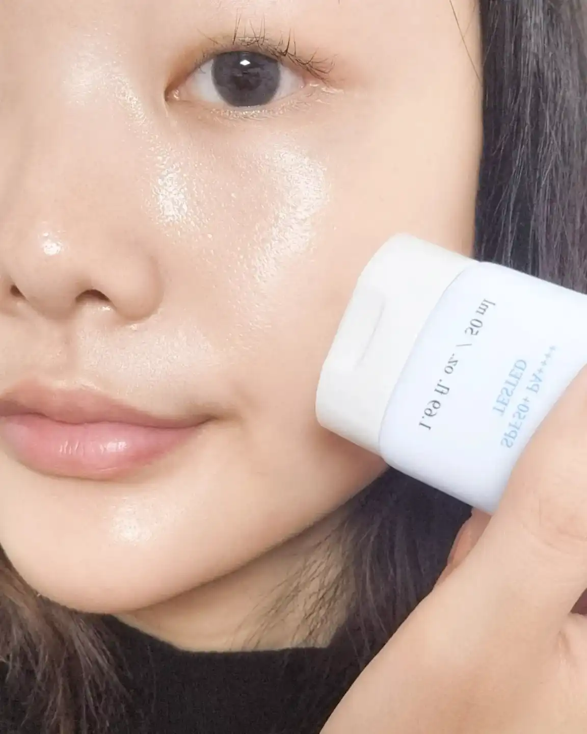 언니의파우치 리뷰 이미지 6 - [순정 디렉터 수분 선크림]