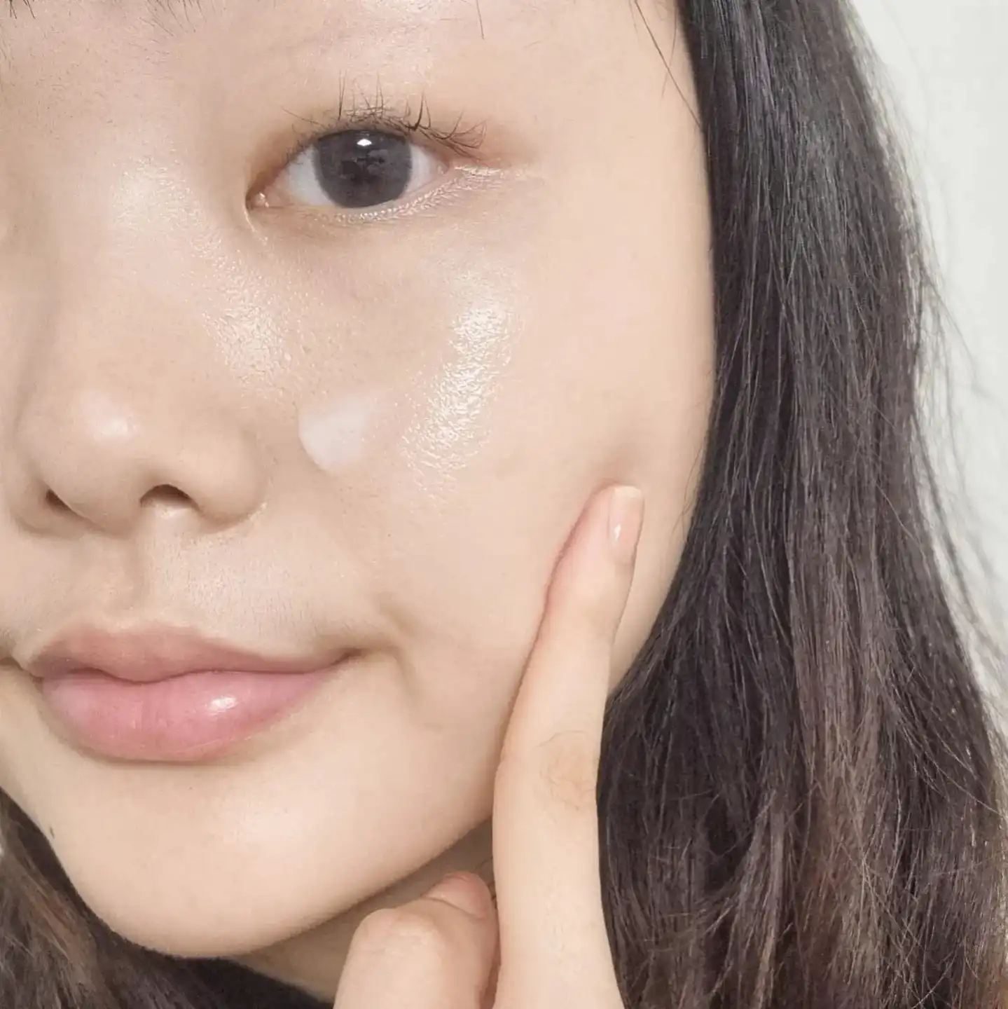 언니의파우치 리뷰 이미지 7 - [순정 디렉터 수분 선크림]