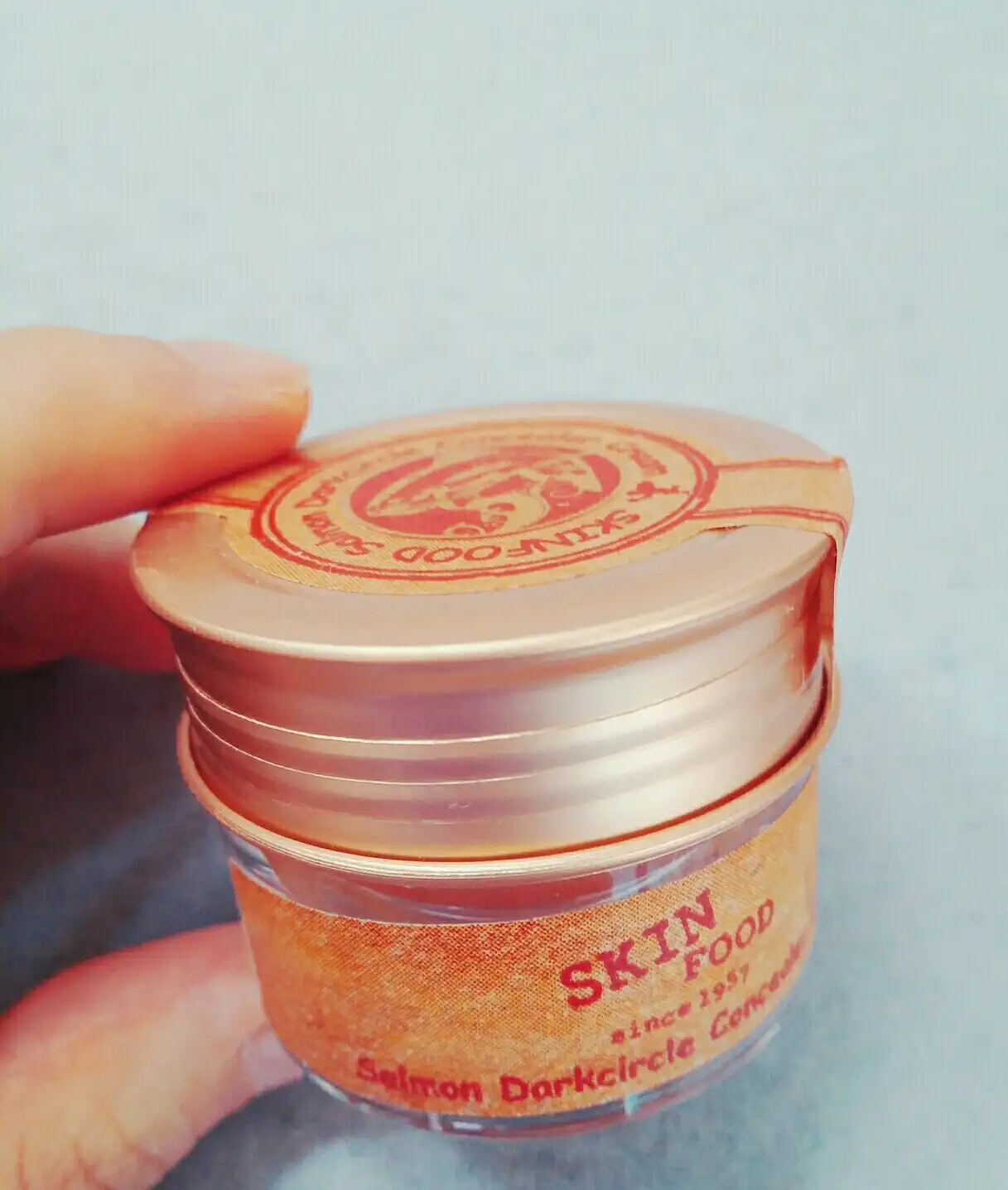 연어 다크서클 컨실러 크림1호 살몬 블루밍