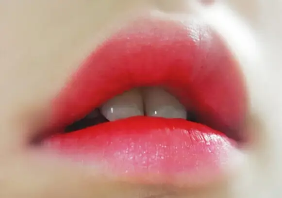 선택된 언니의파우치 리뷰 이미지 - [컬러 래스팅 틴트 11호 댄싱레드]