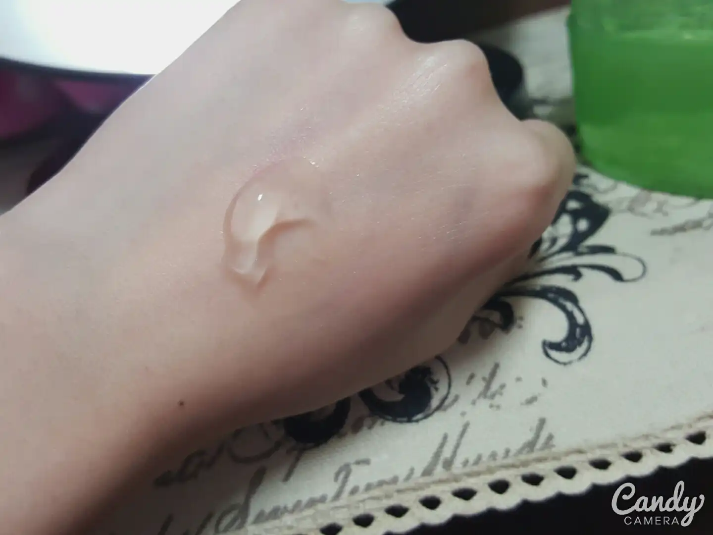 언니의파우치 리뷰 이미지 3 - [수딩 앤 모이스처 알로에베라 92% 수딩젤]