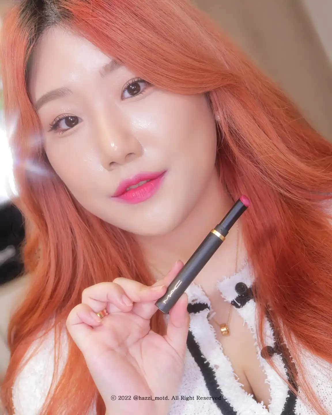 언니의파우치 리뷰 이미지 2 - [파우더 키스 벨벳 블러 슬림 스틱 [스윗 시나몬]]