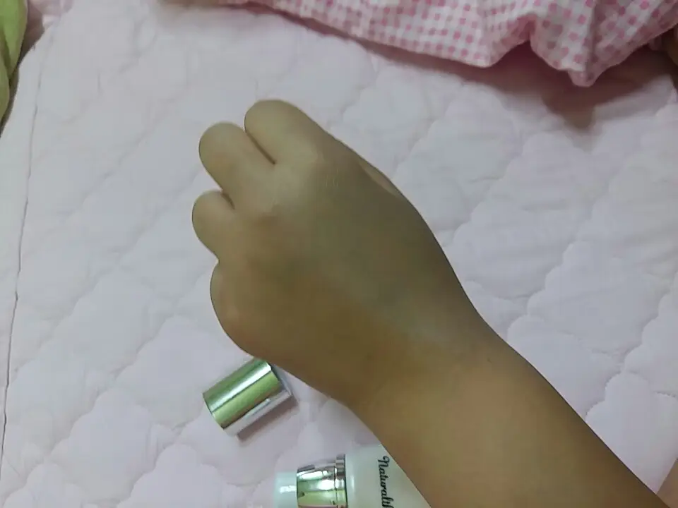 선택된 언니의파우치 리뷰 이미지 - [내추럴스 산양유 맑은 씨씨크림 SPF30 PA++ (퓨어밀크)]