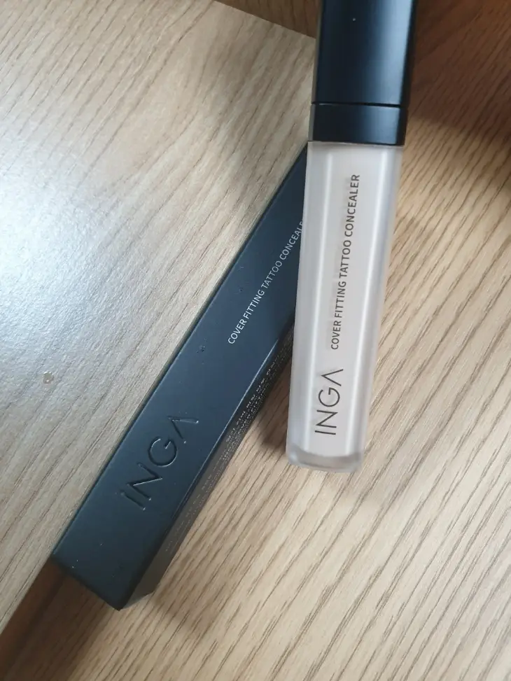 선택된 언니의파우치 리뷰 이미지 - [커버 피팅 타투 컨실러 [2호 뉴트럴 베이지]]