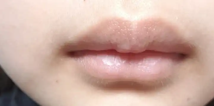 언니의파우치 리뷰 이미지 7 - [루쥬 뷔르 꾸뛰르 베르니 아 레브르(7)]