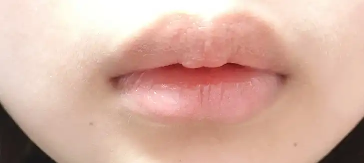 언니의파우치 리뷰 이미지 8 - [루쥬 뷔르 꾸뛰르 베르니 아 레브르(7)]