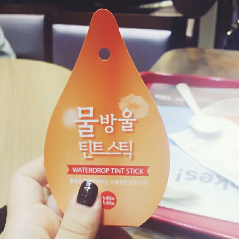 선택된 언니의파우치 리뷰 이미지 - [물방울 틴트 스틱 02 물방울 석류]