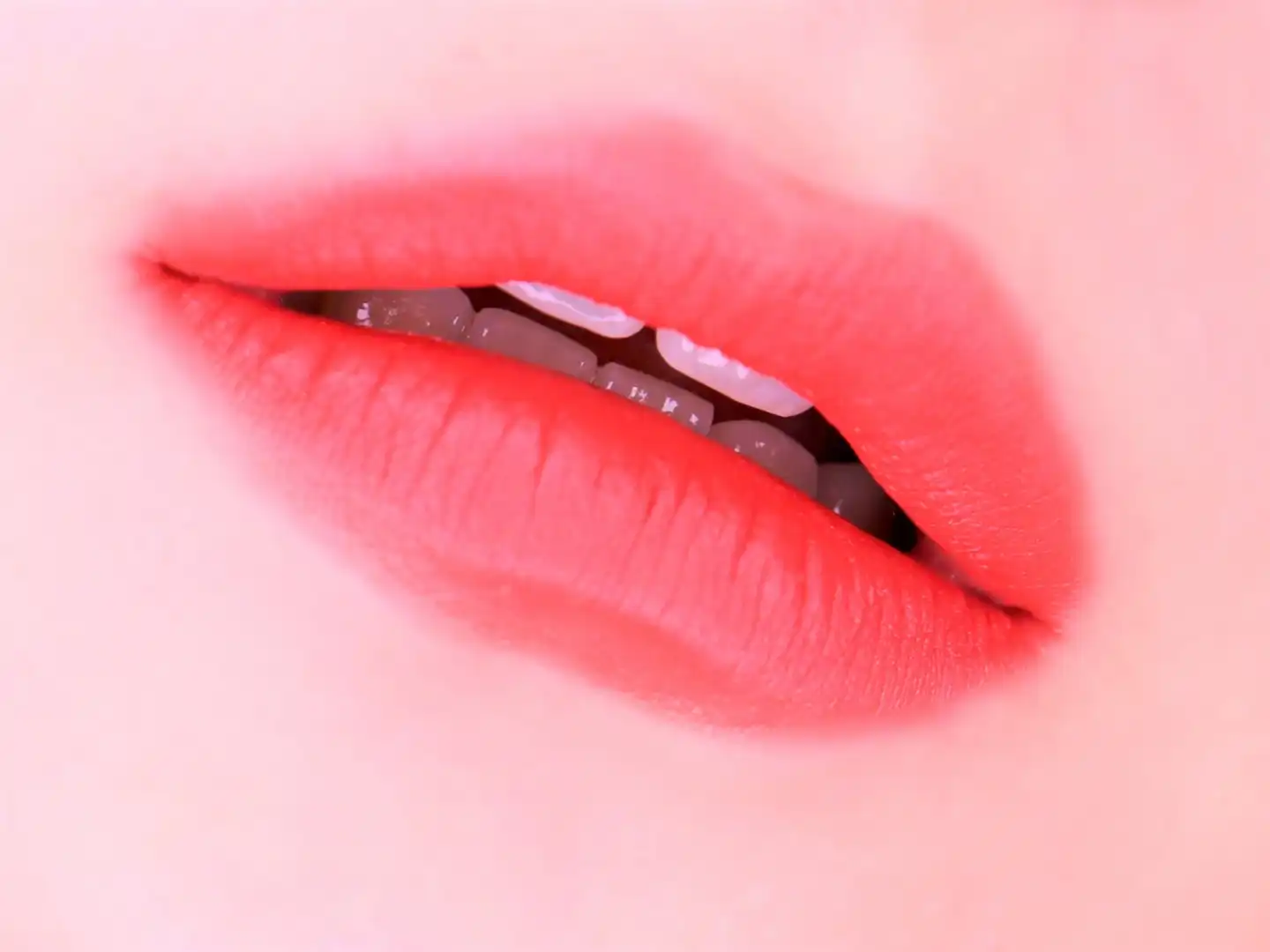 립스틱 노웨어 립타퍼 새틴 [올 댓 레드]