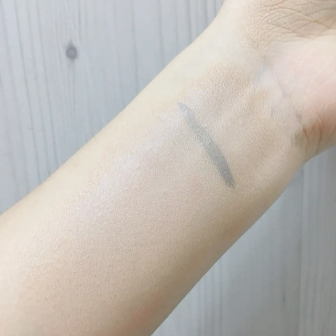 언니의파우치 리뷰 이미지 6 - [커버 퍼펙션 팁 컨실러 [1.75 미들 베이지]]