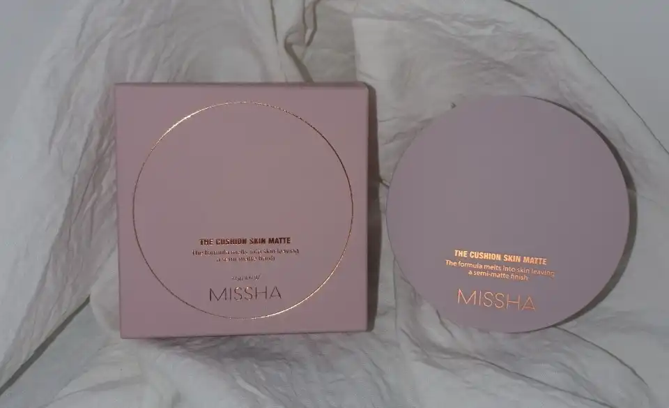 더 쿠션 스킨 매트 SPF50+/PA++++ [21호 바닐라]