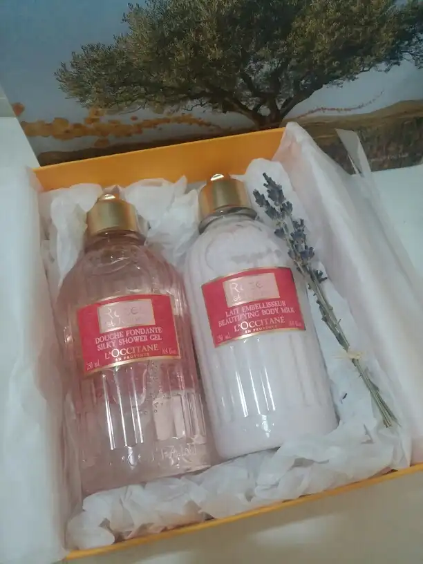 언니의파우치 리뷰 이미지 - [로즈 에 렌 실키 샤워 젤]