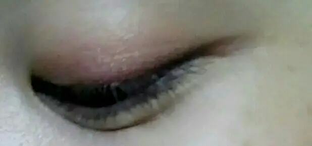선택된 언니의파우치 리뷰 이미지 - [트리플 섀도우 [6호 마르살라 레드]]
