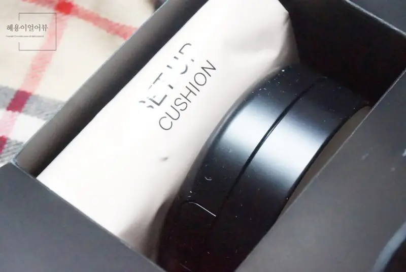 선택된 언니의파우치 리뷰 이미지 - [디파이닝 셋업쿠션 [01 누드 베이지]]