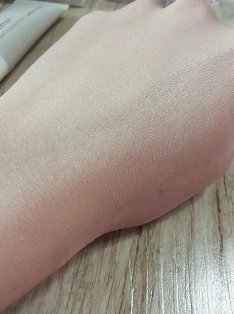 선택된 언니의파우치 리뷰 이미지 - [스마트 파운데이션 수분밸런싱 [21호 내츄럴베이지]]