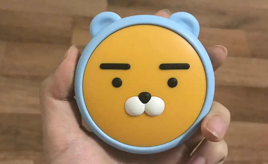 안티 다크닝 쿠션 SPF50+ PA+++ V201 애프리콧베이지