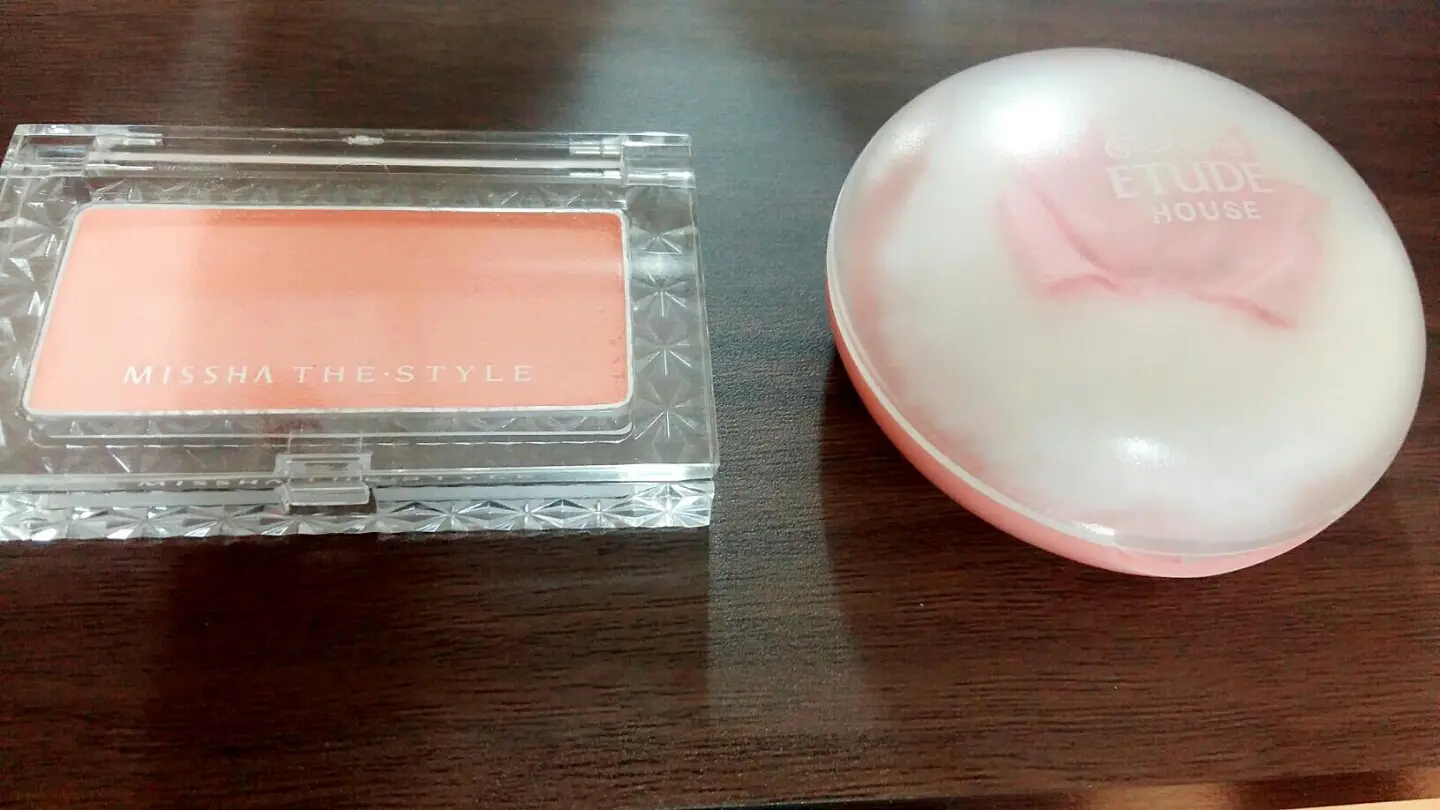 선택된 언니의파우치 리뷰 이미지 - [[더 스타일] 디파이닝 블러셔 (CR02 라이트 코랄)]